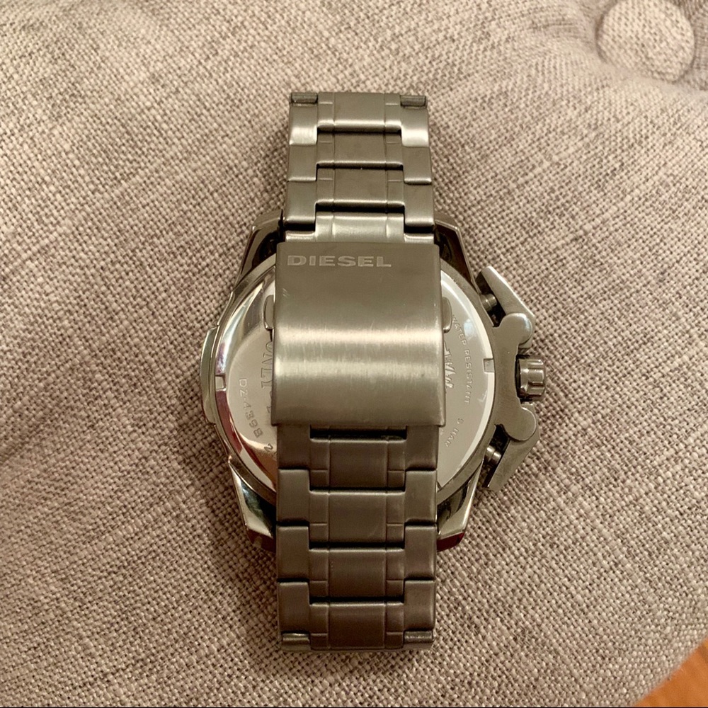Diesel DZ4398 Men’s Ironside Watch - Picture 3 of 4